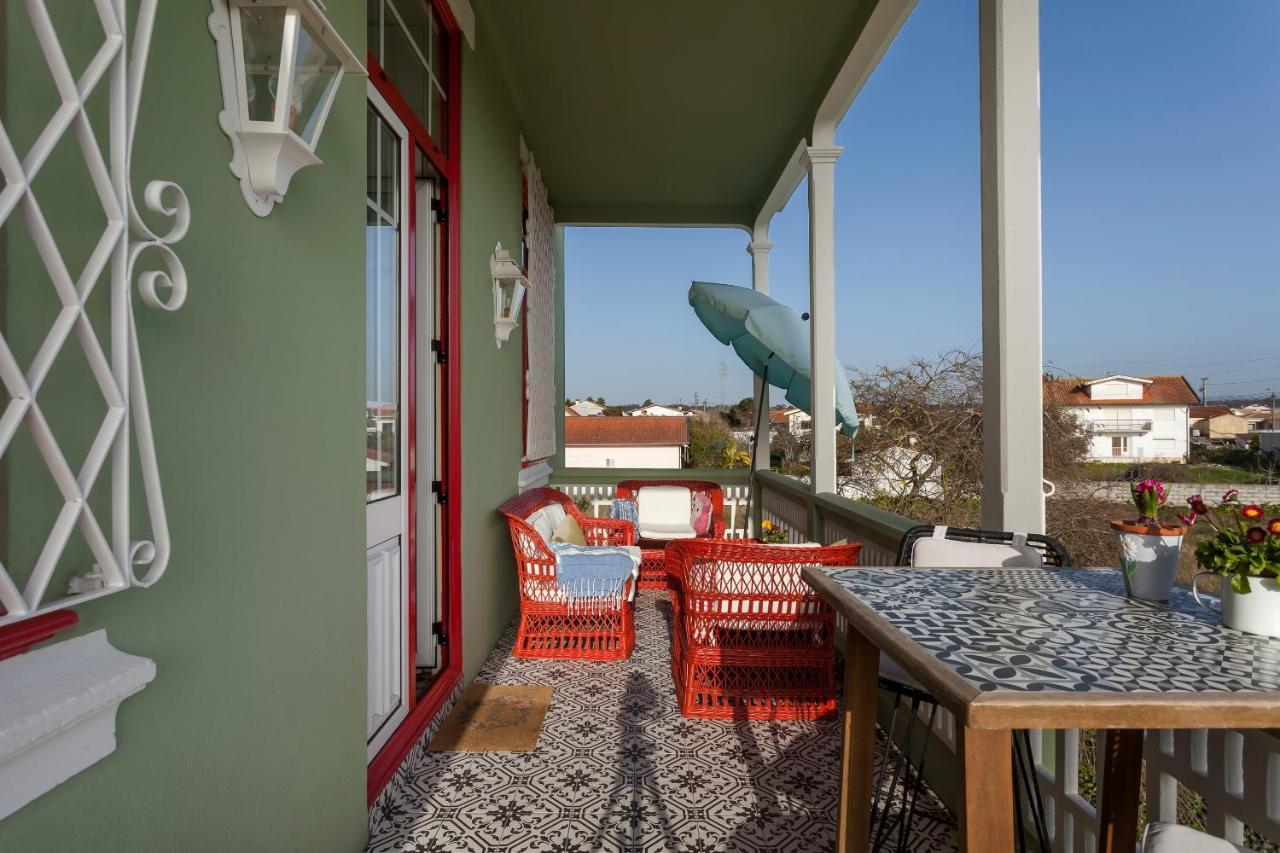 Vintage Balcony Guesthouse Ovar Exterior foto
